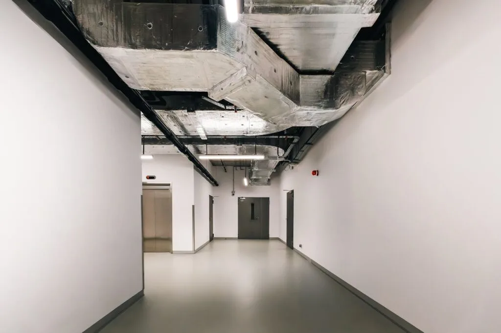industrial interior with exposed hvac ductwork 30749458.jpeg
